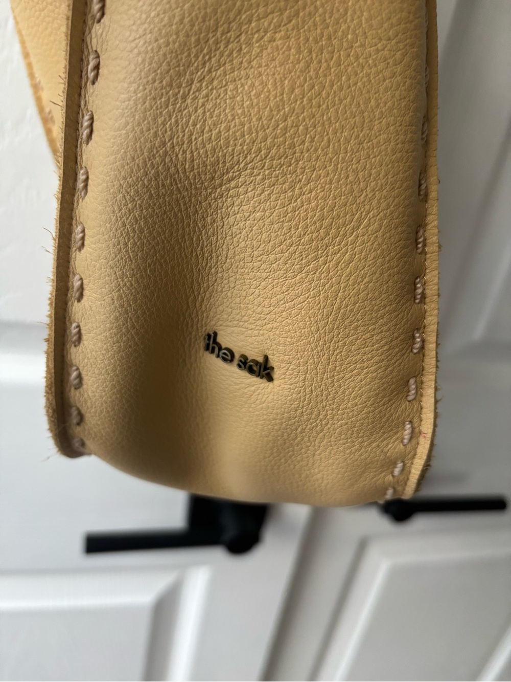The Sak Los Feliz Slouchy Crossbody Bag Buttercup Adjustable Strap Soft Leather - Picture 6 of 11